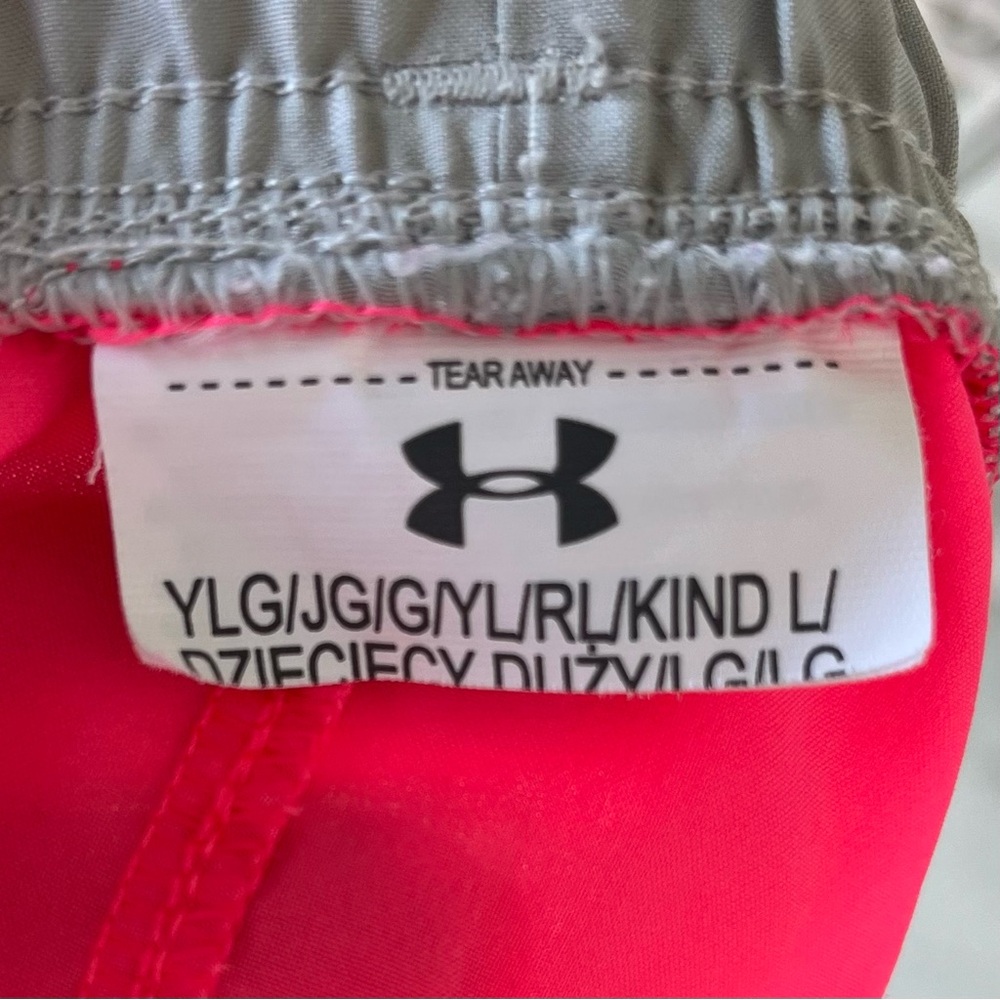 •Under Armour• Girl’s Lightweight Athletic Shorts - Size Large - Picture 2 of 6
